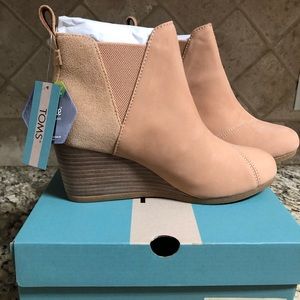 TOMS Kelsey Wedge Booties